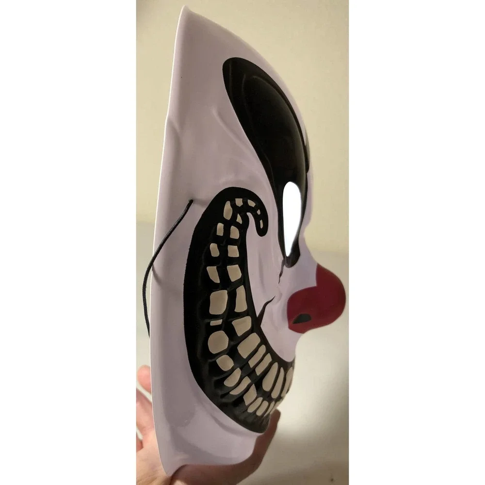 unknown clown mask